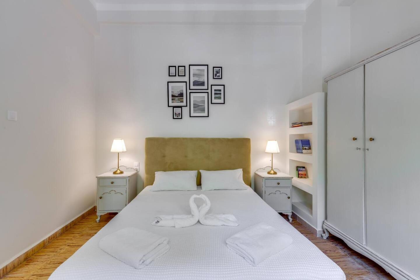 Samouil Apartment Steps From The Beach Chania  Exterior foto